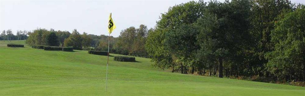 Hotel Du Golf De Clécy المظهر الخارجي الصورة